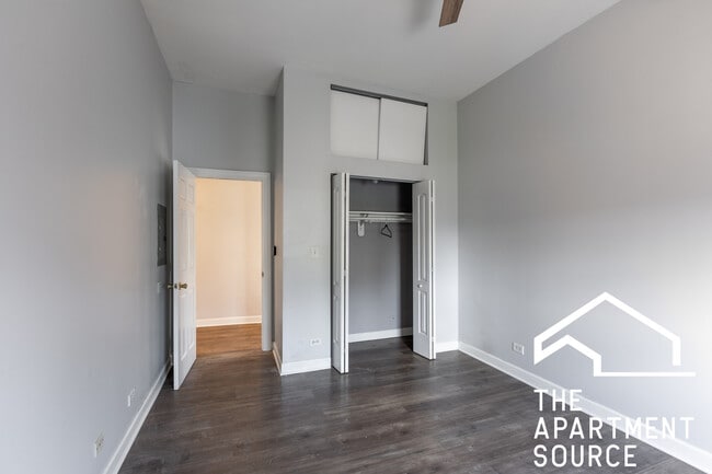 3220 W Augusta Blvd, Unit 3 in Chicago, IL - Foto de edificio - Building Photo