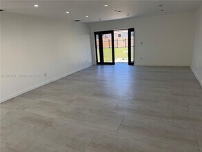 2832 SW 124th Ct in Miami, FL - Building Photo - Building Photo