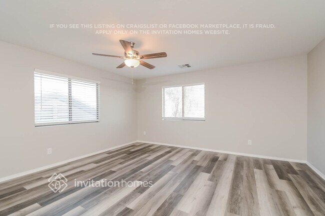 10904 W Minnezona Ave in Phoenix, AZ - Foto de edificio - Building Photo