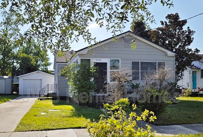 5825 Silver Plaza in Jacksonville, FL - Building Photo - Building Photo