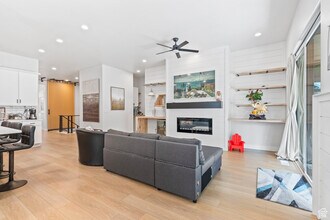 837 S Finley Cir in North Salt Lake, UT - Building Photo - Building Photo