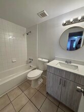 3710 NW 21st St in Lauderdale Lakes, FL - Building Photo - Building Photo