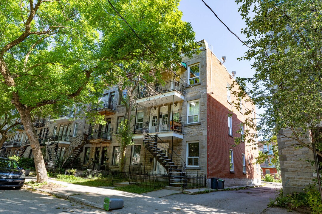 1831 Sicard Rue in Montréal, QC - Building Photo