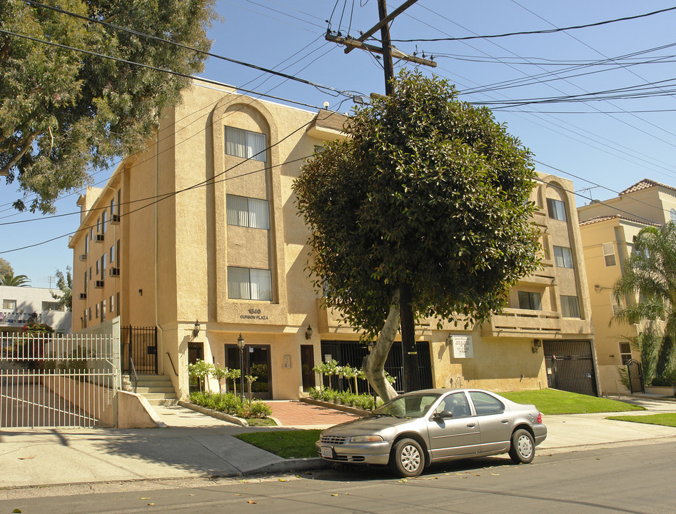 Curson Plaza Apartments in Los Angeles, CA - Building Photo