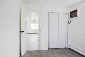 213 Glenside Ave, Unit B in Holmes, PA - Building Photo - Building Photo