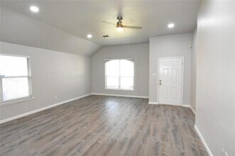 10020 Chapel Rock Dr in Fort Worth, TX - Building Photo - Building Photo
