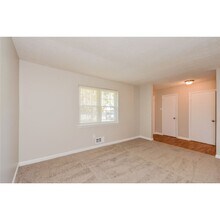9125 Settlers Grove Rd NE in Covington, GA - Building Photo - Building Photo