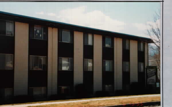 Uintah Park Apartments in Colorado Springs, CO - Building Photo - Building Photo