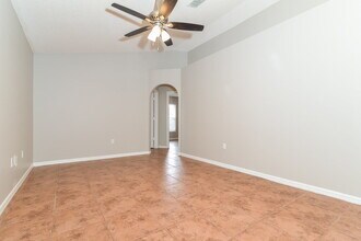 308 Mariana Way in Kissimmee, FL - Building Photo - Building Photo