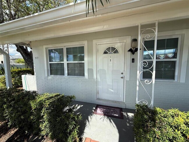 421 NE 11th St in Fort Lauderdale, FL - Building Photo - Building Photo