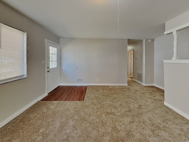 7 Lucas St in Whitestown, IN - Building Photo - Building Photo