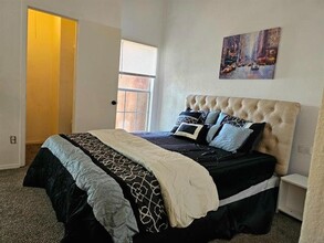 7152 Fair Oaks Ave in Dallas, TX - Building Photo - Building Photo