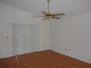 1736 Terra Cota Ct in Orlando, FL - Foto de edificio - Building Photo