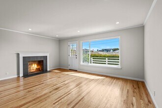 526 Redwood Ave in San Bruno, CA - Building Photo - Building Photo