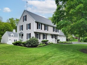 10 Almas St in Windham, NH - Building Photo - Building Photo