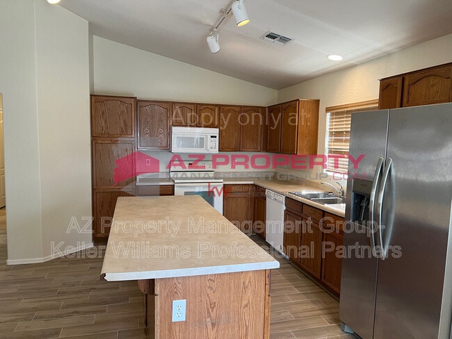 17848 W Redfield Rd in Surprise, AZ - Building Photo - Building Photo