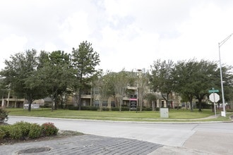Hollister Place in Houston, TX - Building Photo - Building Photo