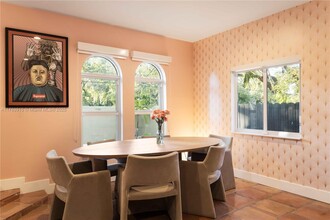 3149 Mary St in Miami, FL - Building Photo - Building Photo