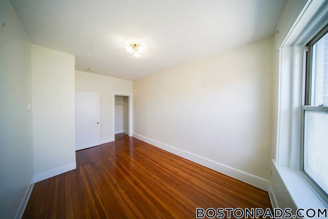 69 Harvard Ave in Boston, MA - Building Photo