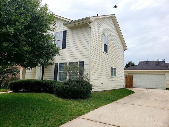 819 Lightningbug Ln in Conroe, TX - Building Photo - Building Photo