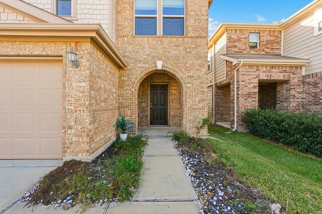13111 Mills Grove Dr in Houston, TX - Building Photo - Building Photo