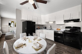 65 N Kuner Rd, Unit 116 in Brighton, CO - Foto de edificio - Building Photo