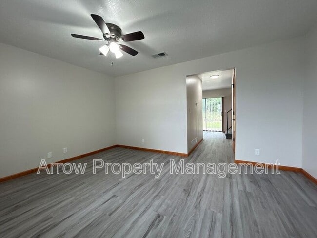 1262 S Jackson St in Junction City, KS - Building Photo - Building Photo