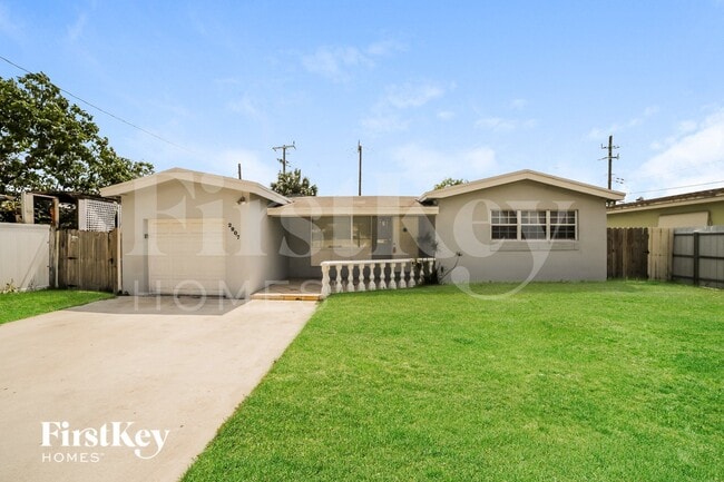 property at 2807 Utopia Dr