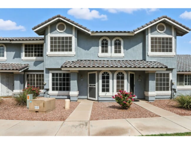 property at 860 N McQueen Rd