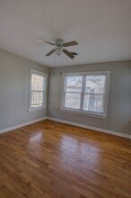 1616 E Main St in Kerrville, TX - Building Photo - Building Photo