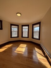 95 Courtland St, Unit 2 in Worcester, MA - Building Photo - Building Photo