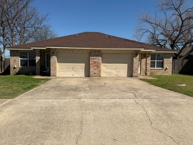 property at 3302 Alicante Ct