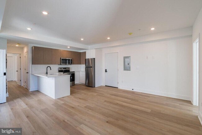 5900 Germantown Ave in Philadelphia, PA - Building Photo - Building Photo