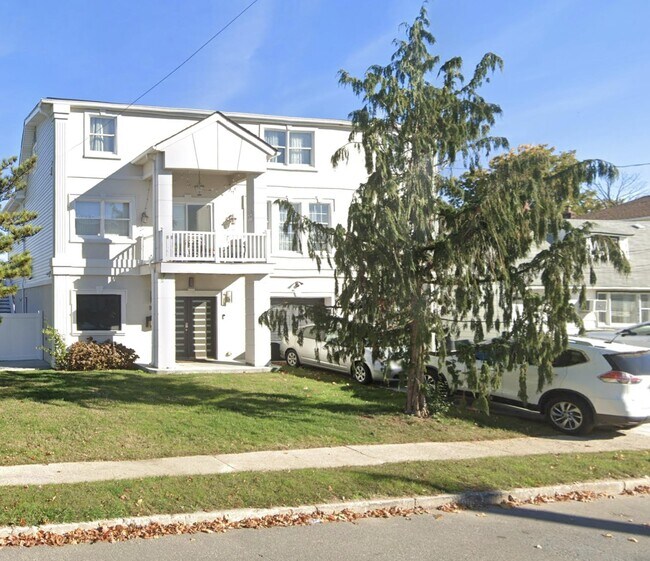 property at 90 Franklin St