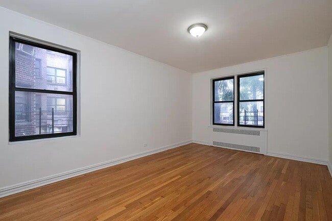 55 E 190th St in Bronx, NY - Building Photo - Building Photo