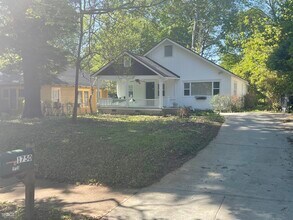 1750 Linwood Ave in East Point, GA - Building Photo - Building Photo