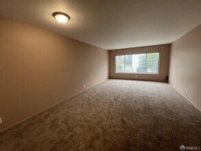 124 Rivoli St in San Francisco, CA - Building Photo - Building Photo