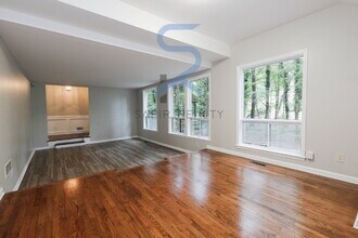 3000 Collier Dr NW in Atlanta, GA - Building Photo - Building Photo