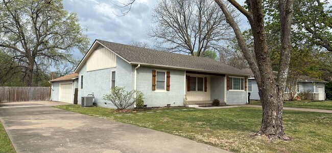 330 S 5th Pl in Broken Arrow, OK - Building Photo - Building Photo