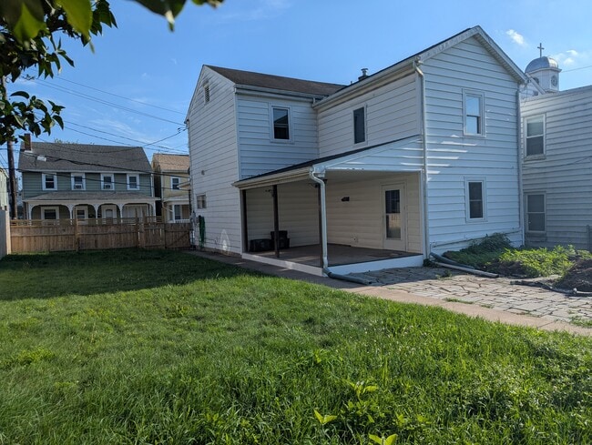 127 Center St in Danville, PA - Building Photo - Building Photo