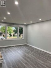 35 Folkestone Ave in Hamilton, ON - Building Photo - Building Photo