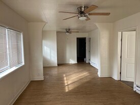 423 14th Ave N in Nampa, ID - Building Photo