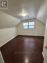 135 Allenby Ave in Toronto, ON - Building Photo - Building Photo