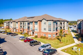 Cross Creek Village in Hattiesburg, MS - Foto de edificio - Building Photo