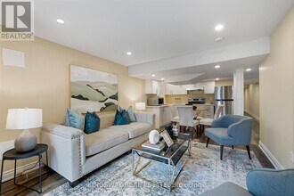 1187 McEachern Ct in Milton, ON - Building Photo - Building Photo