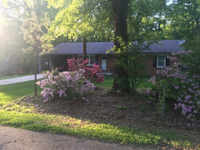 510 Short St in Mount Holly, NC - Building Photo - Building Photo