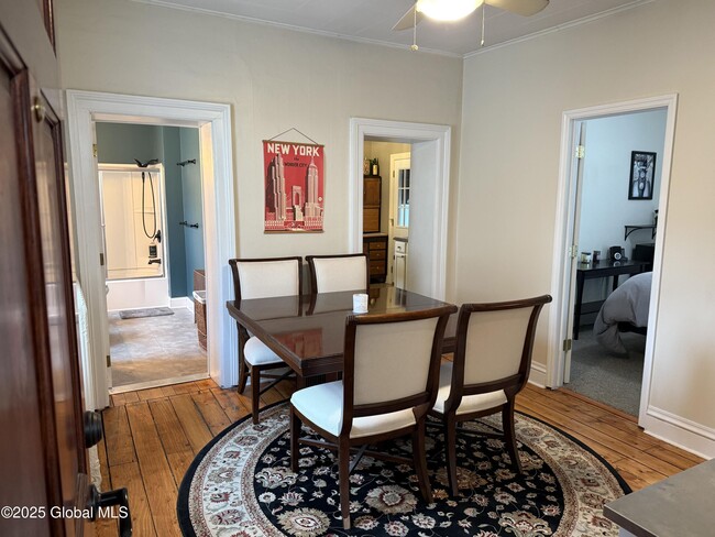 4 Lawrence St in Rensselaer, NY - Building Photo - Building Photo