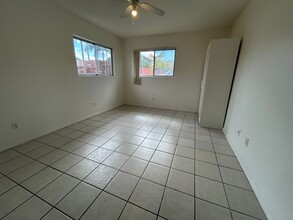 735 Genevieve St in Solana Beach, CA - Building Photo - Building Photo