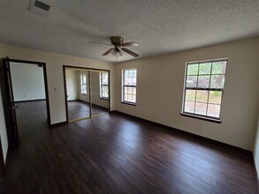 199 Lakeside Ln in Mary Esther, FL - Building Photo - Building Photo