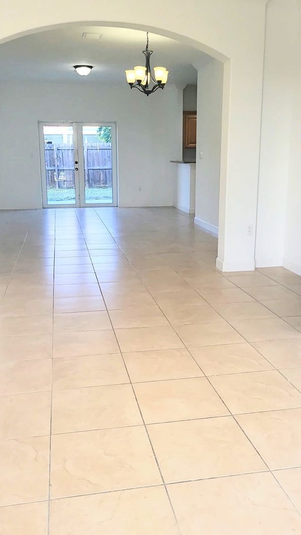 13383 Southwest 270th Street in Homestead, FL - Building Photo - Building Photo